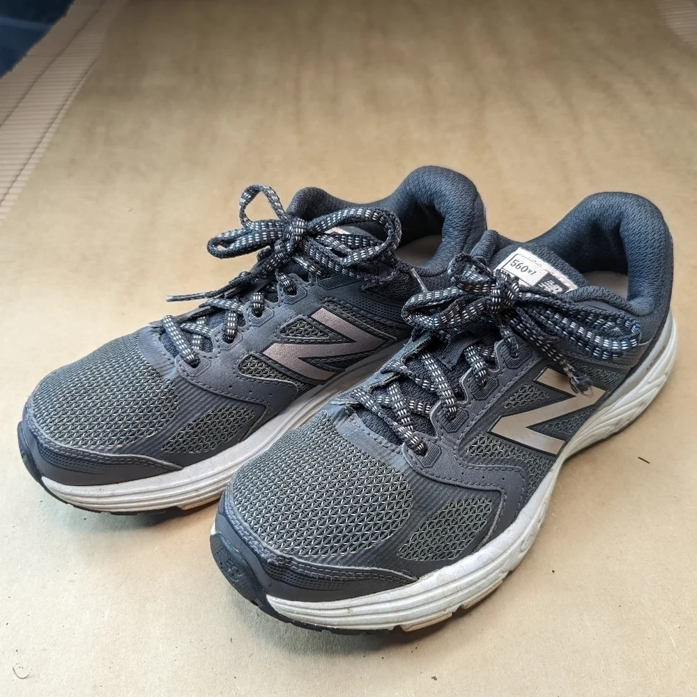 New Balance 560 v7 Shoes Womens Size 7 Gray Athletic Running W560CM7